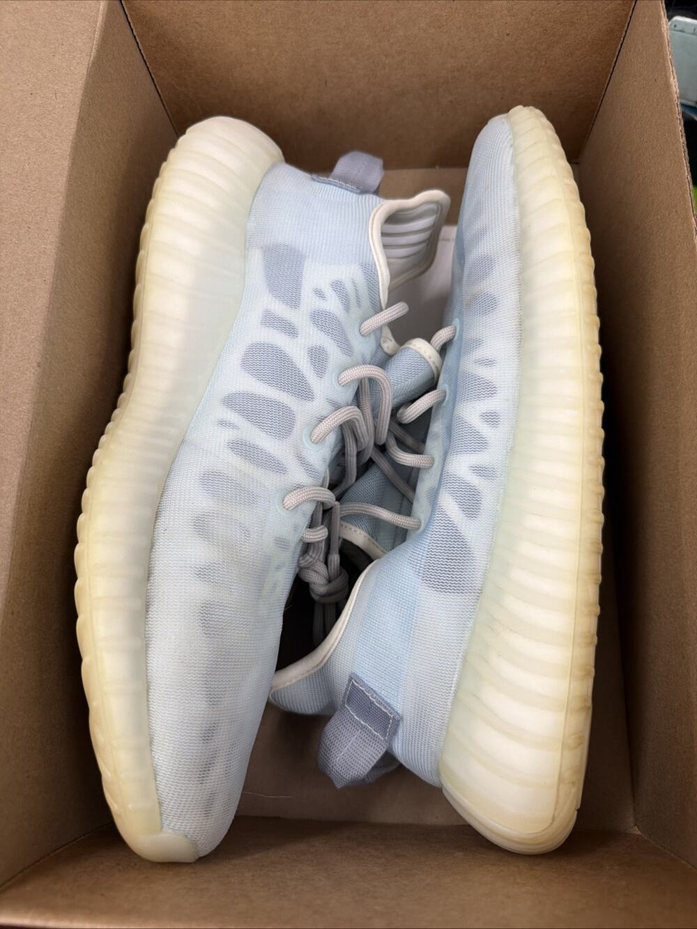 Size 10.5 - adidas Yeezy Boost 350 V2 Mono Ice GW-2868 BB